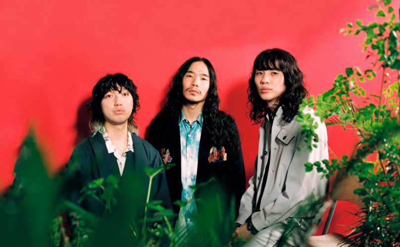 Helsinki Lambda Club （主題歌） 橋本薫(Vo.Gt) 熊谷太起(Gt) 稲葉航大(Ba)